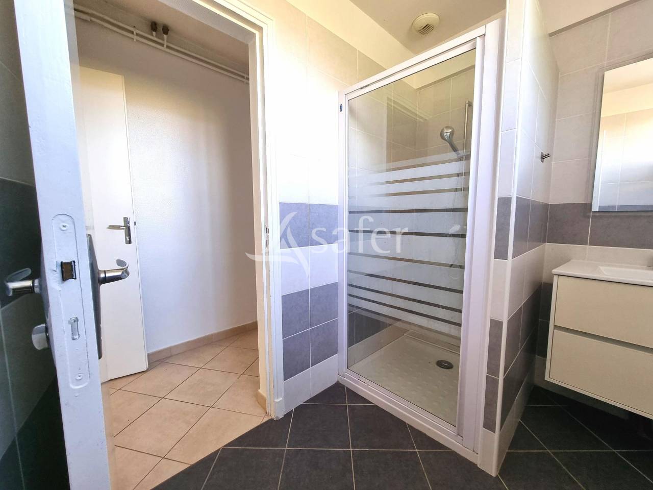 Ancienne maison bourgeoise avec appartement indépendant sur 3.8