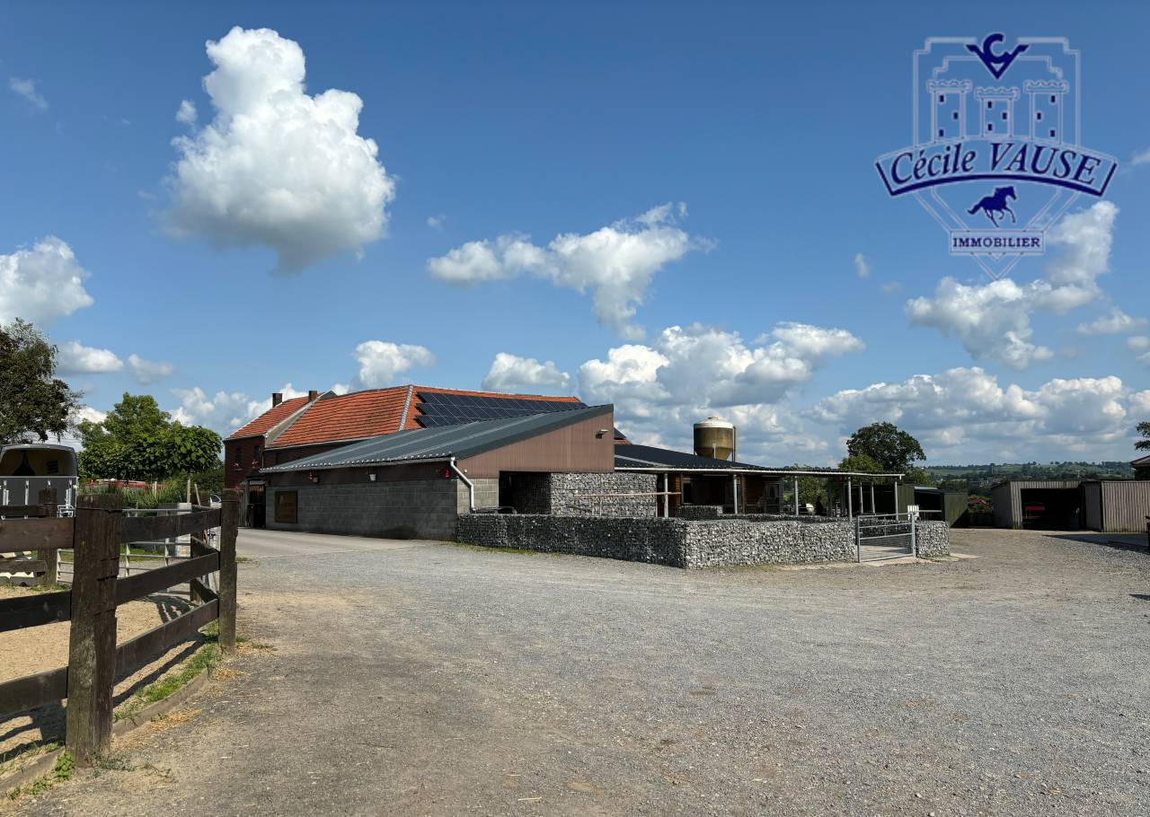 AUBEL - Centre équestre sur 3 hectares - en activité