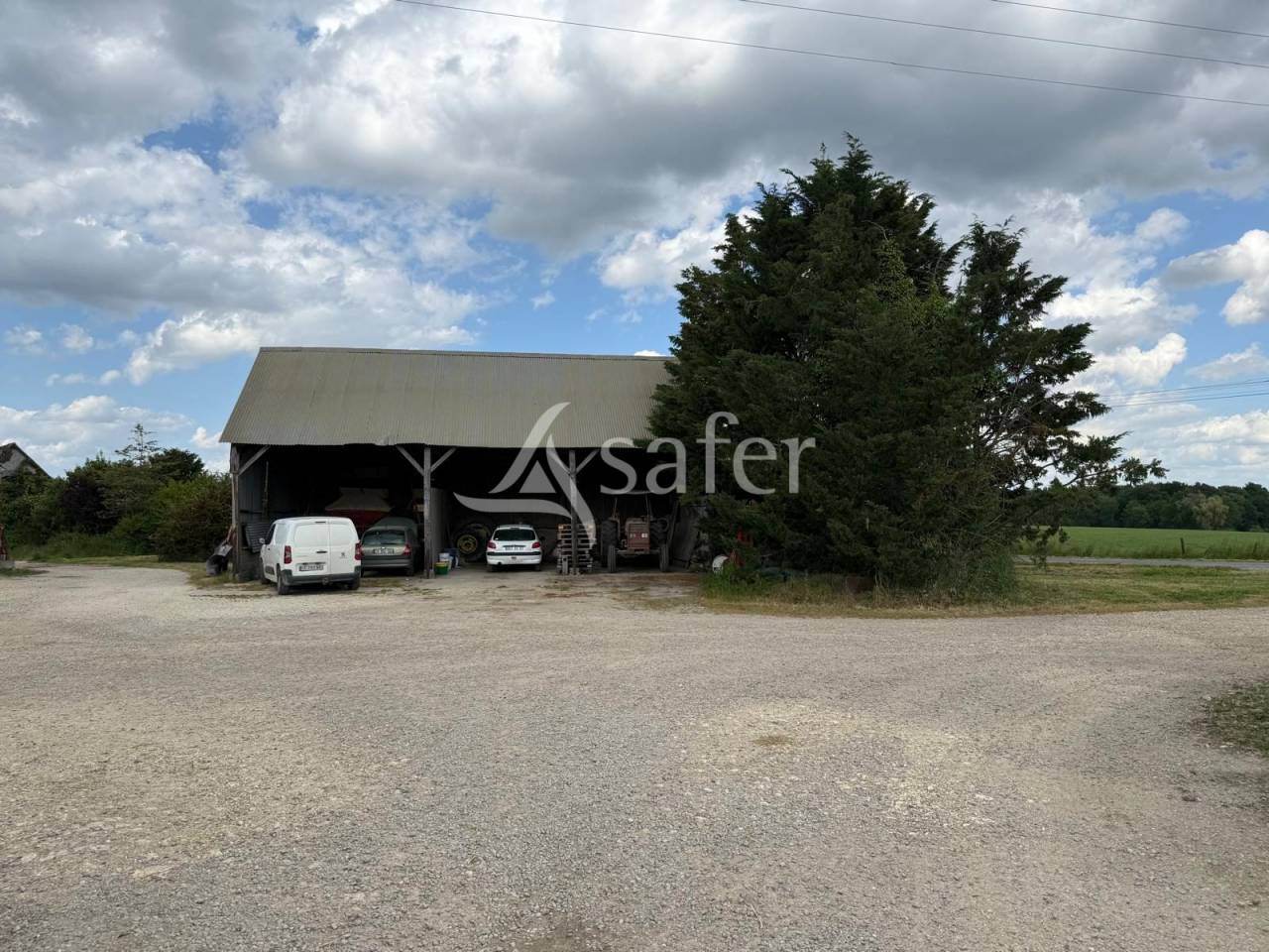 Exploitation laitière avec excellente génétique sur 142 ha de