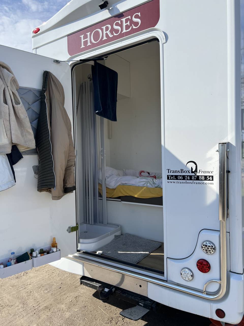 VL 2 chevaux neuf 170 ch 8000 kms unique avec appart