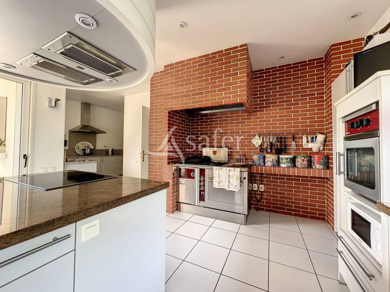 Propriété de prestige au coeur d'un haras sur 1,30 ha