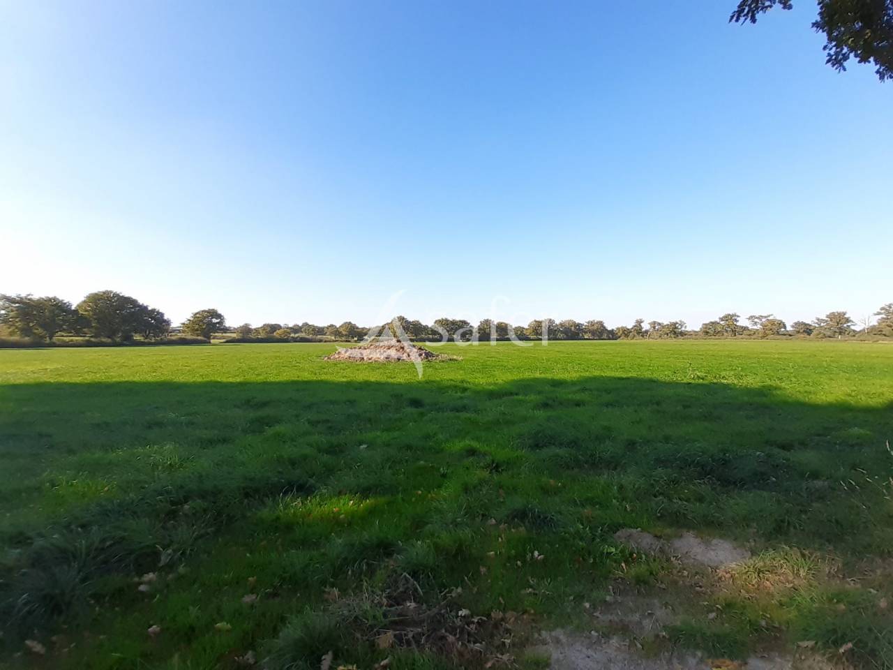 Batiments d'exploitation sur 144 ha