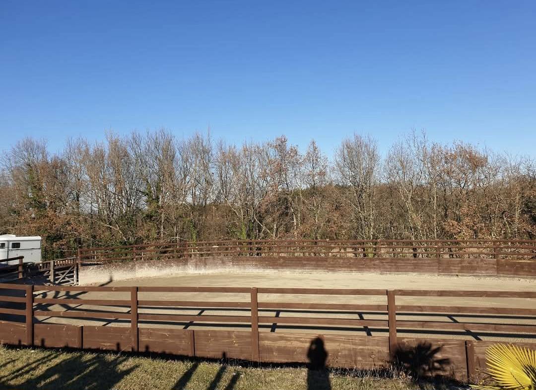 VALEILLES - Ecurie 20 Boxes - 13 Ha - 