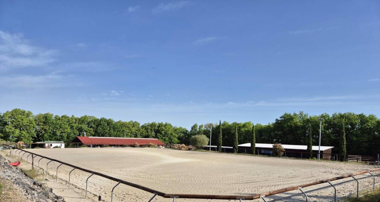 VALEILLES - Ecurie 20 Boxes - 12 Ha - 