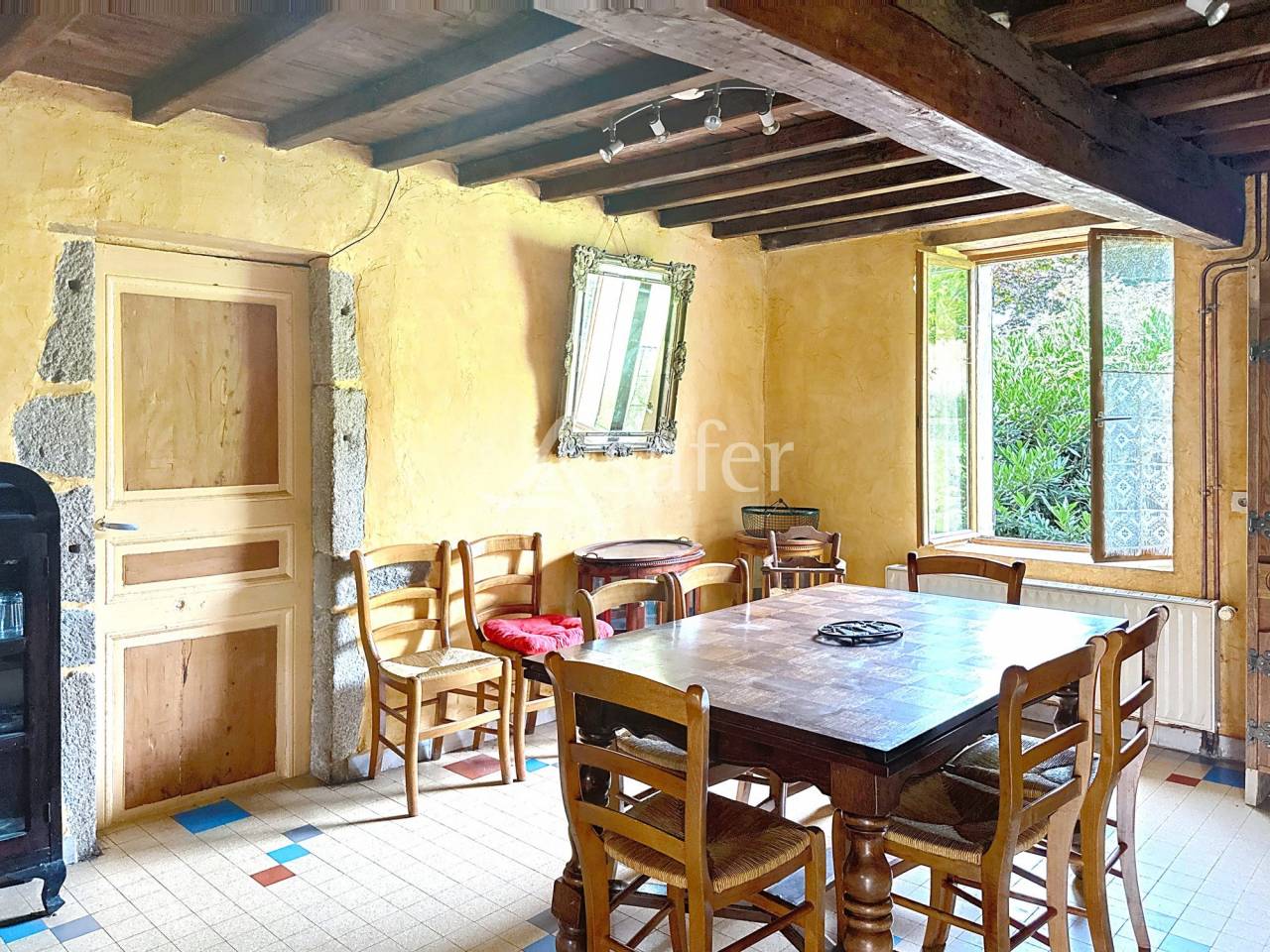 CORPS DE FERME - THURINS