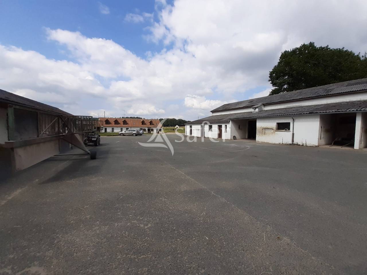 CENTRE D'ENTRAINEMENT TROTTEURS - 36ha groupés