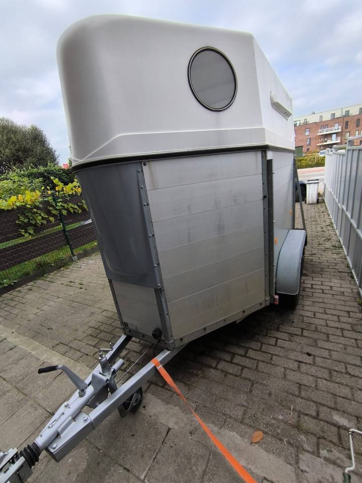 Van 2 chevaux Titan (Aluminium) 