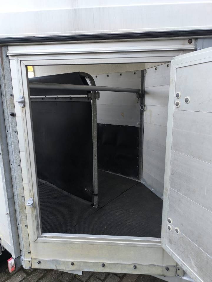 Van 2 chevaux Titan (Aluminium) 