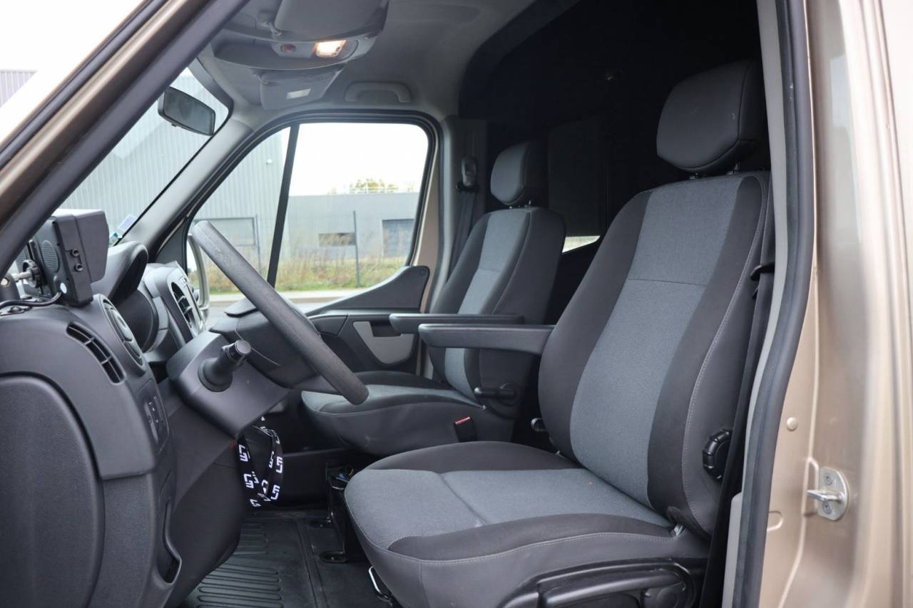 VL MASTER THEAULT PROTEO 5P STALLE SWITCH - VENDU