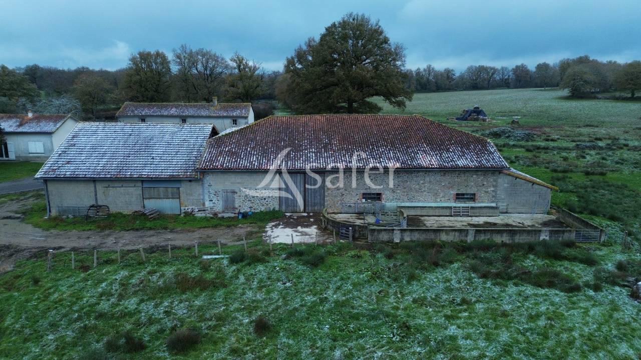 Exploitation agricole 70 hectares