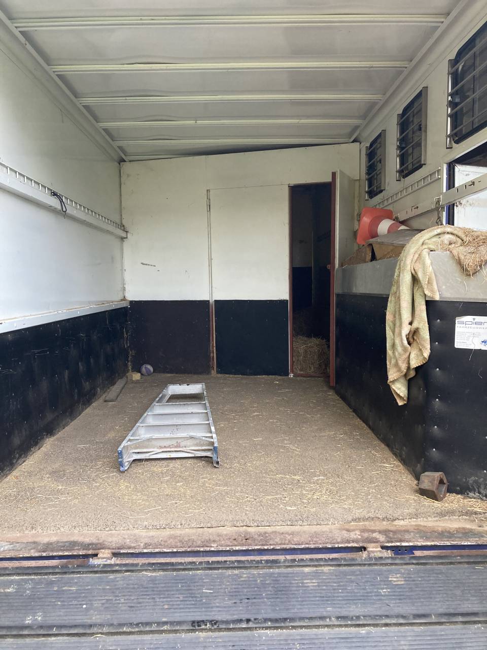 MAN - camion 4 chevaux