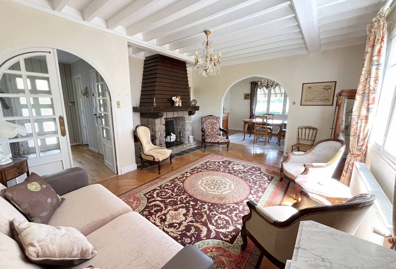 Propriété avec maison et 1,6 ha proche de Lyon