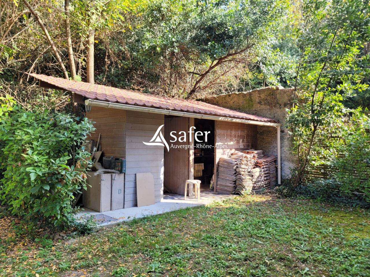 Propriété rurale en pierres de 2 habitations sur 4ha