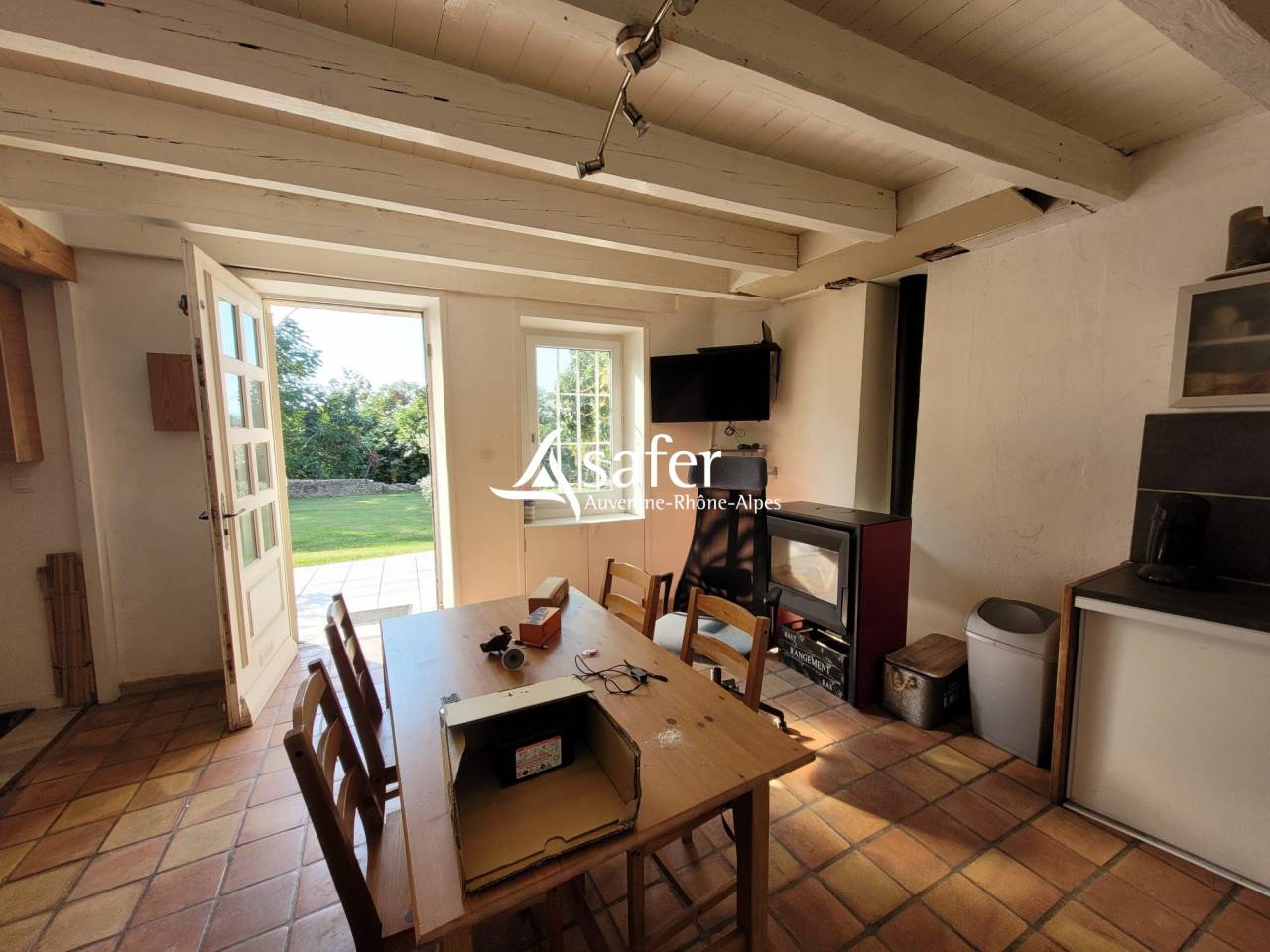 Propriété rurale en pierres de 2 habitations sur 4ha