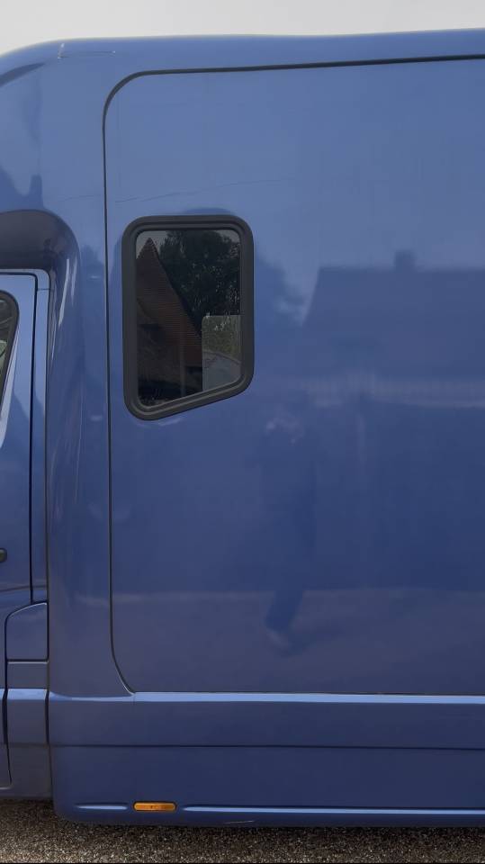 Camion VL chevaux Renault Master Krismar - 60 000€ HT