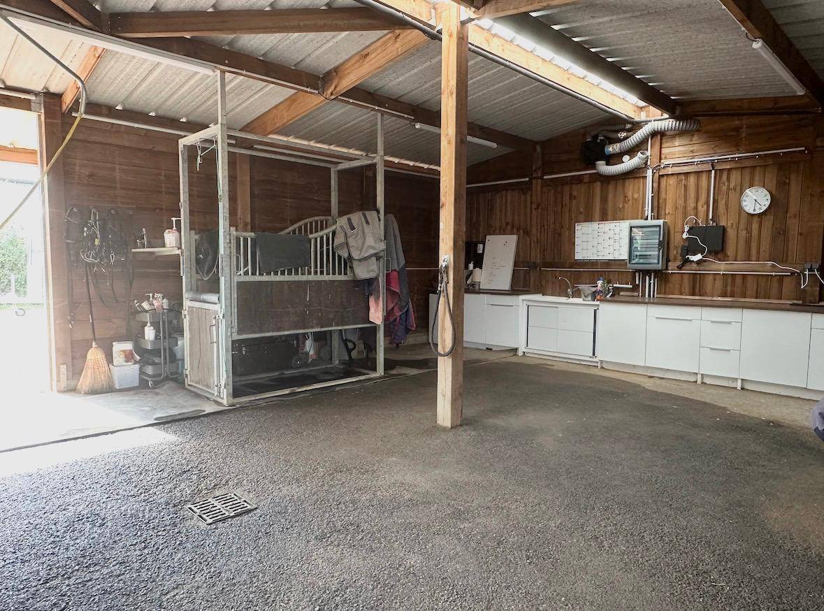 Écurie de neuve sur 5ha coeur Calvados (14) 