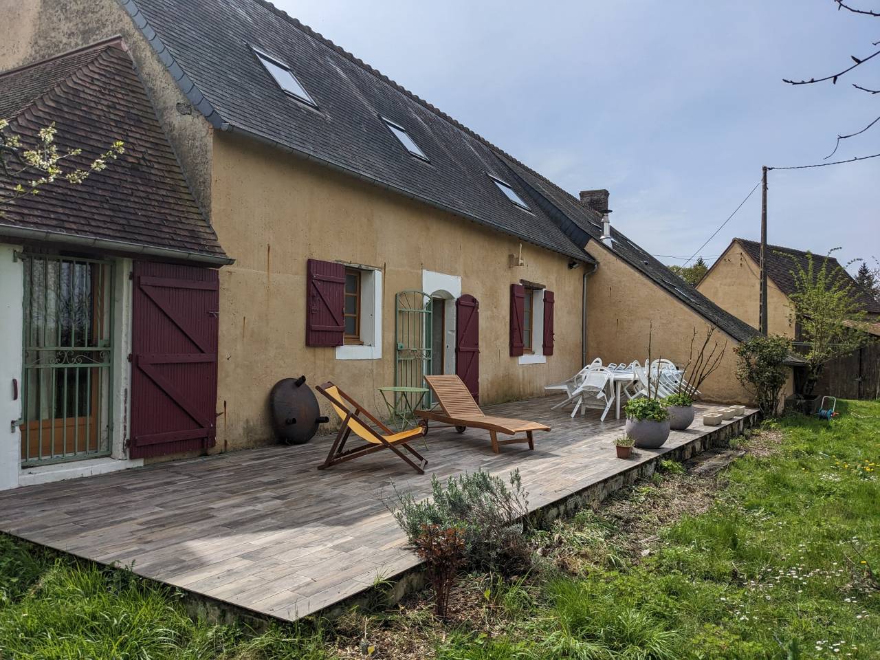 Corps de ferme en forêt de Bercé, parfait pour cavalier