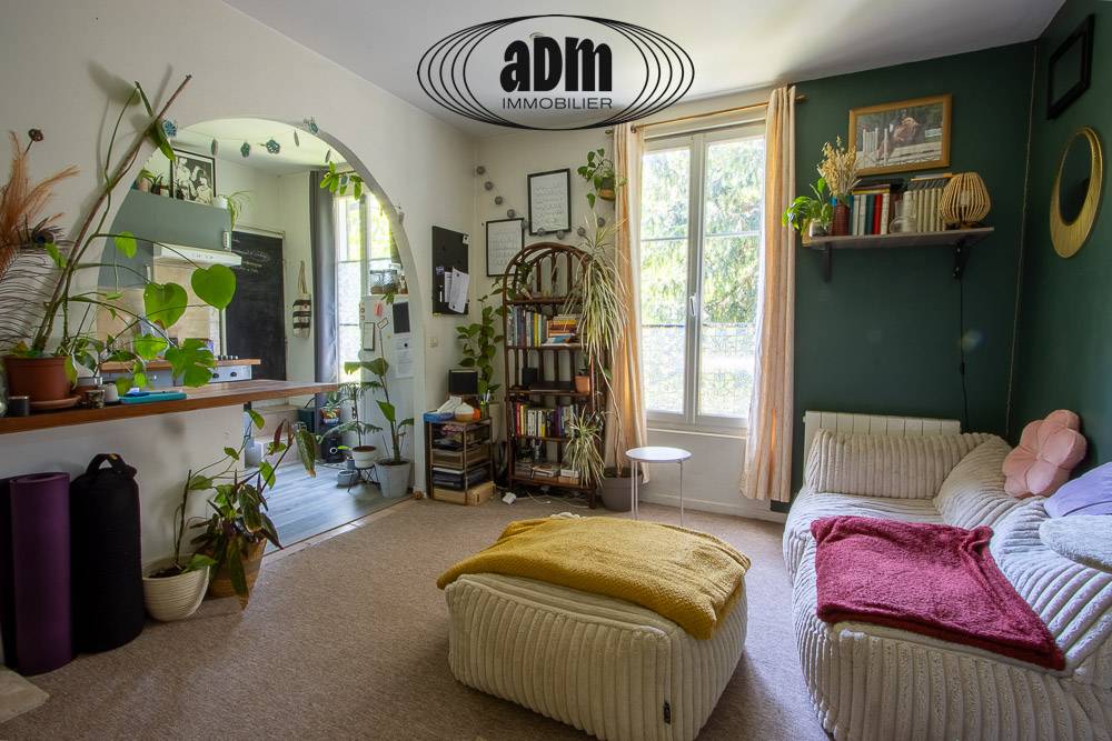 Moulin avec écurie et îles privées sur la Morin