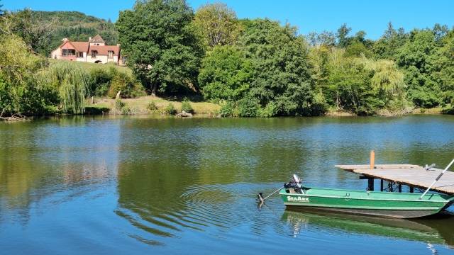 , propriété 23 Ha,  cadre paysagé exceptionnel