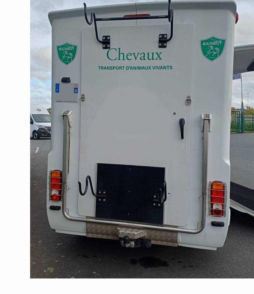 camion 2 chevaux BARBOT