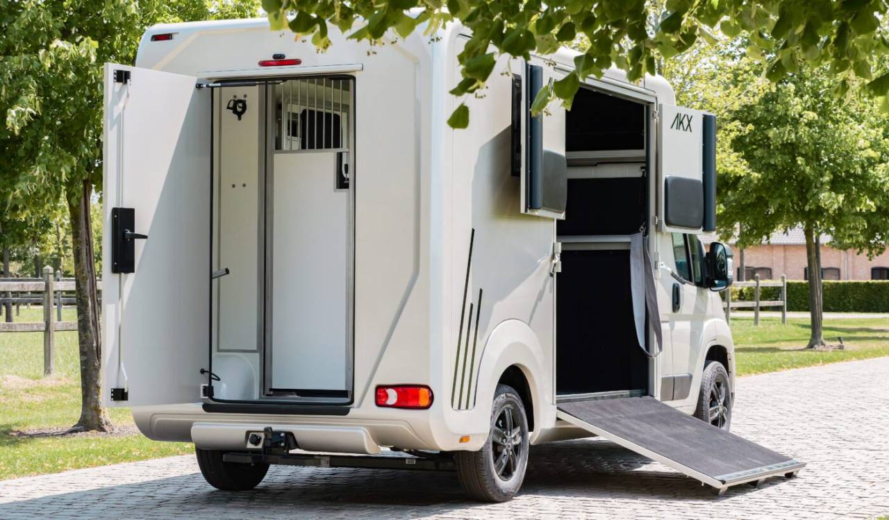 AKX STALLE BASE OPEL MOVANO 165 DCI 