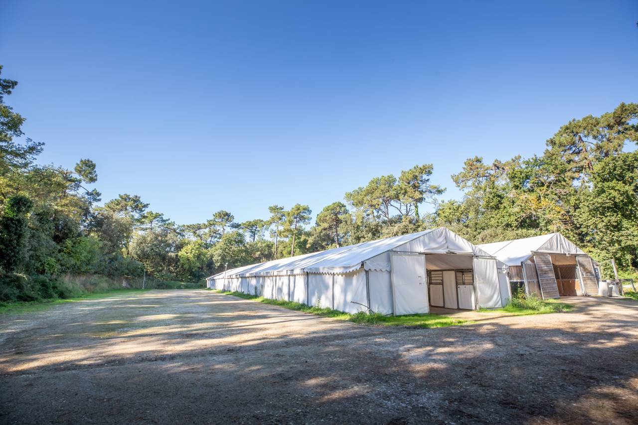 VENTE CENTRE EQUESTRE DE ROYAN