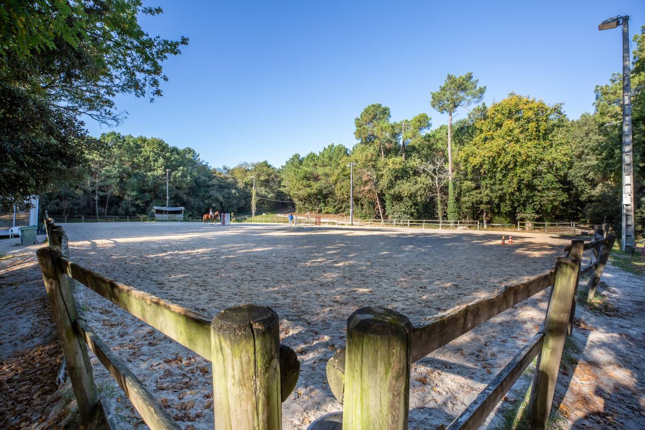 VENTE CENTRE EQUESTRE DE ROYAN