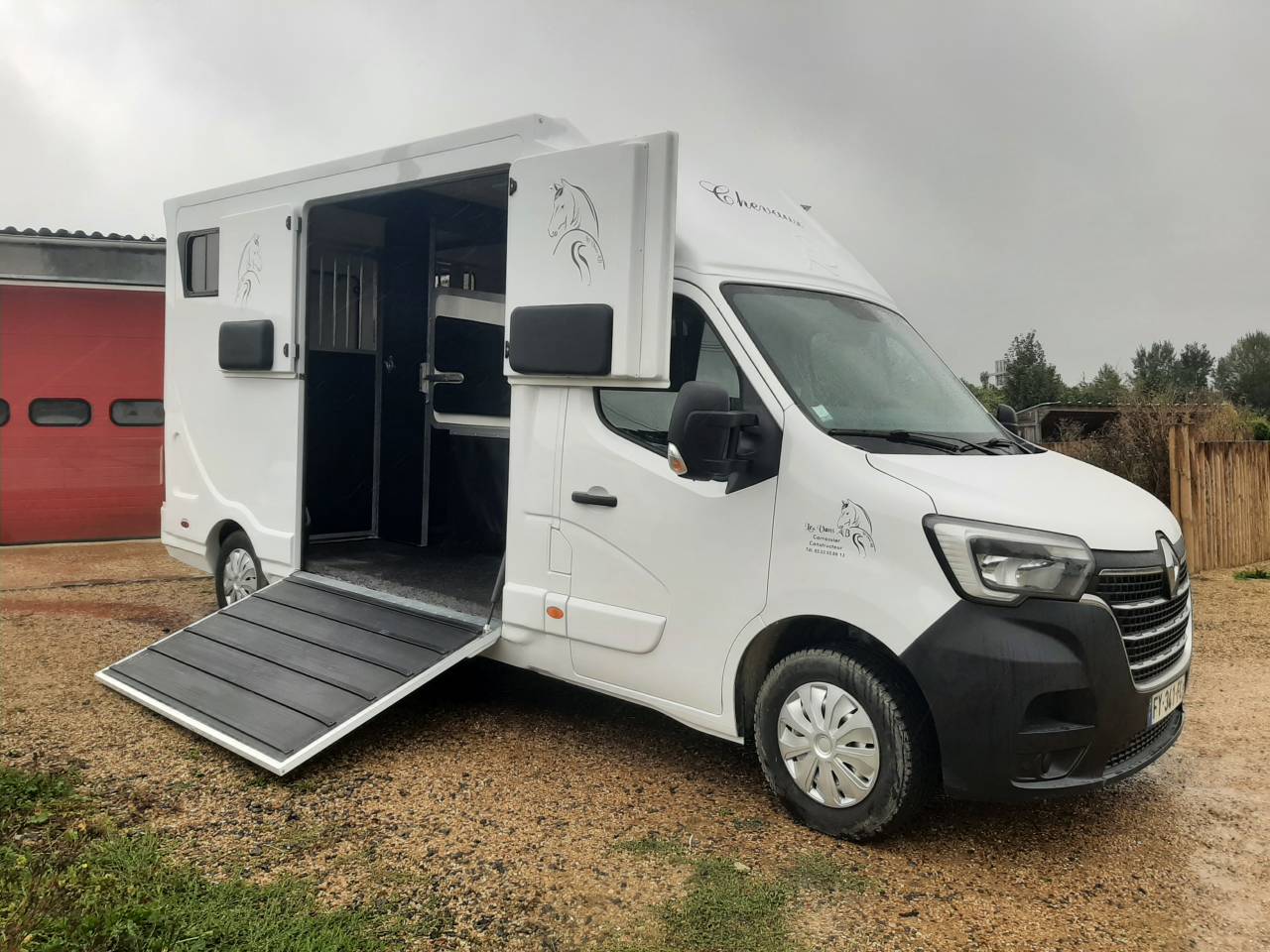 Renault Master stall