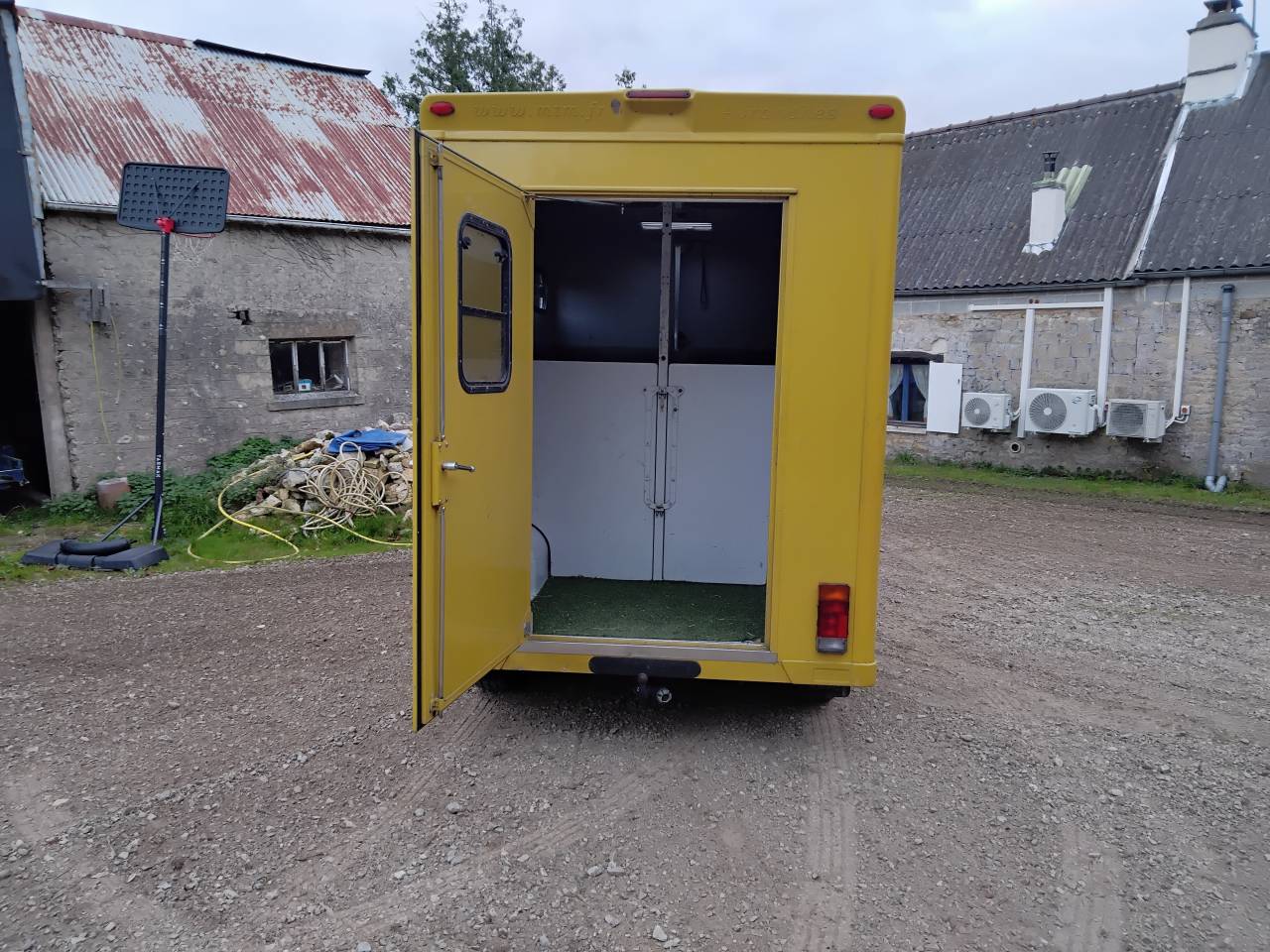 RENAULT MASTER 2,5L DCI 150 CV BVR