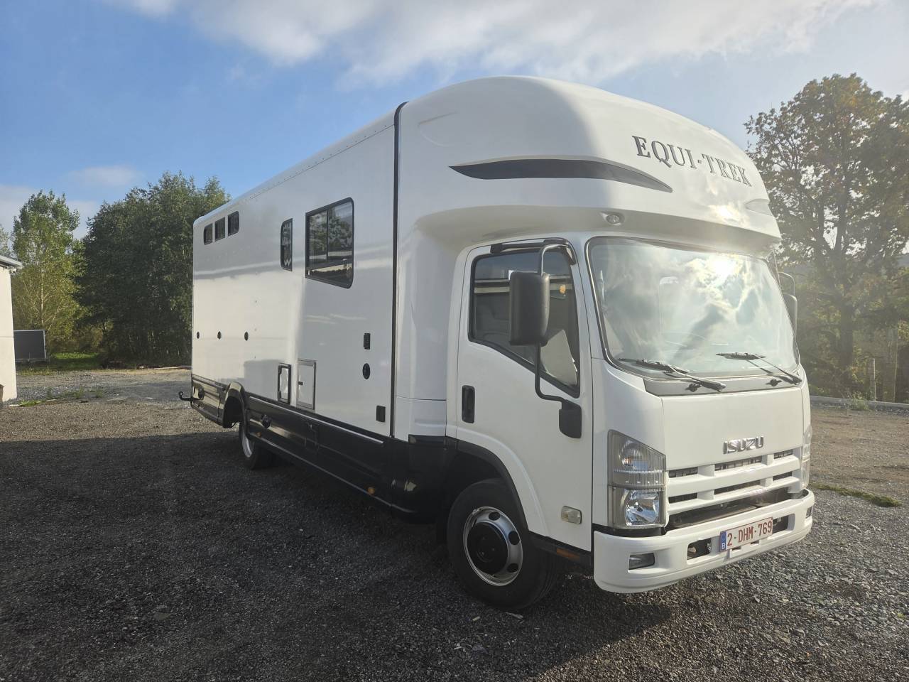 Isuzu equitrek 3 chevaux 