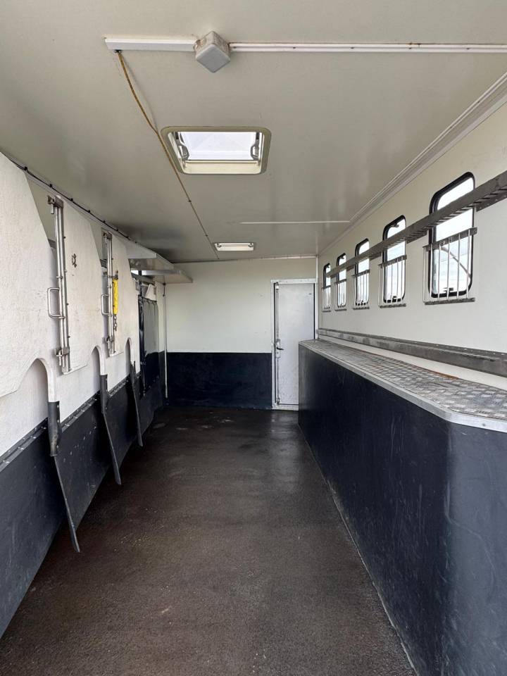 VOLVO 85000km 6 CHEVAUX - VENDU