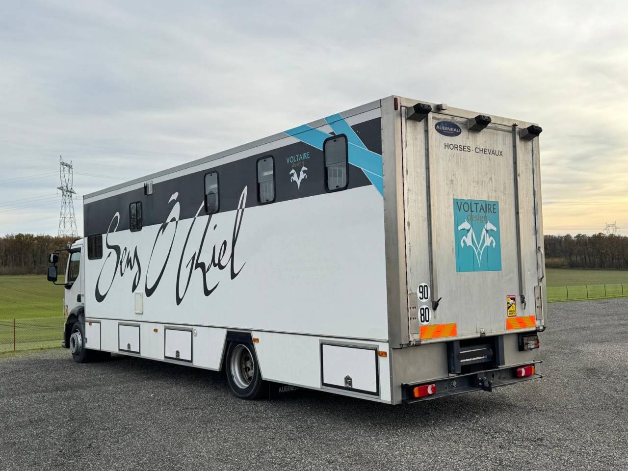 VOLVO 85000km 6 CHEVAUX - VENDU