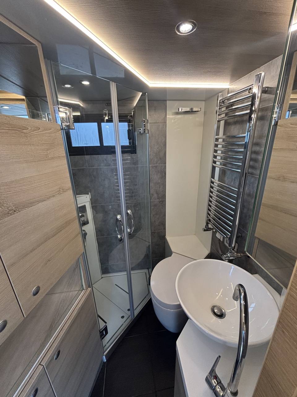 à vendre volvo FH540 carrosserie EQUIX