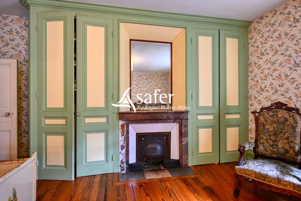 ANCIEN MOULIN AVEC HABITATION - MESSIMY