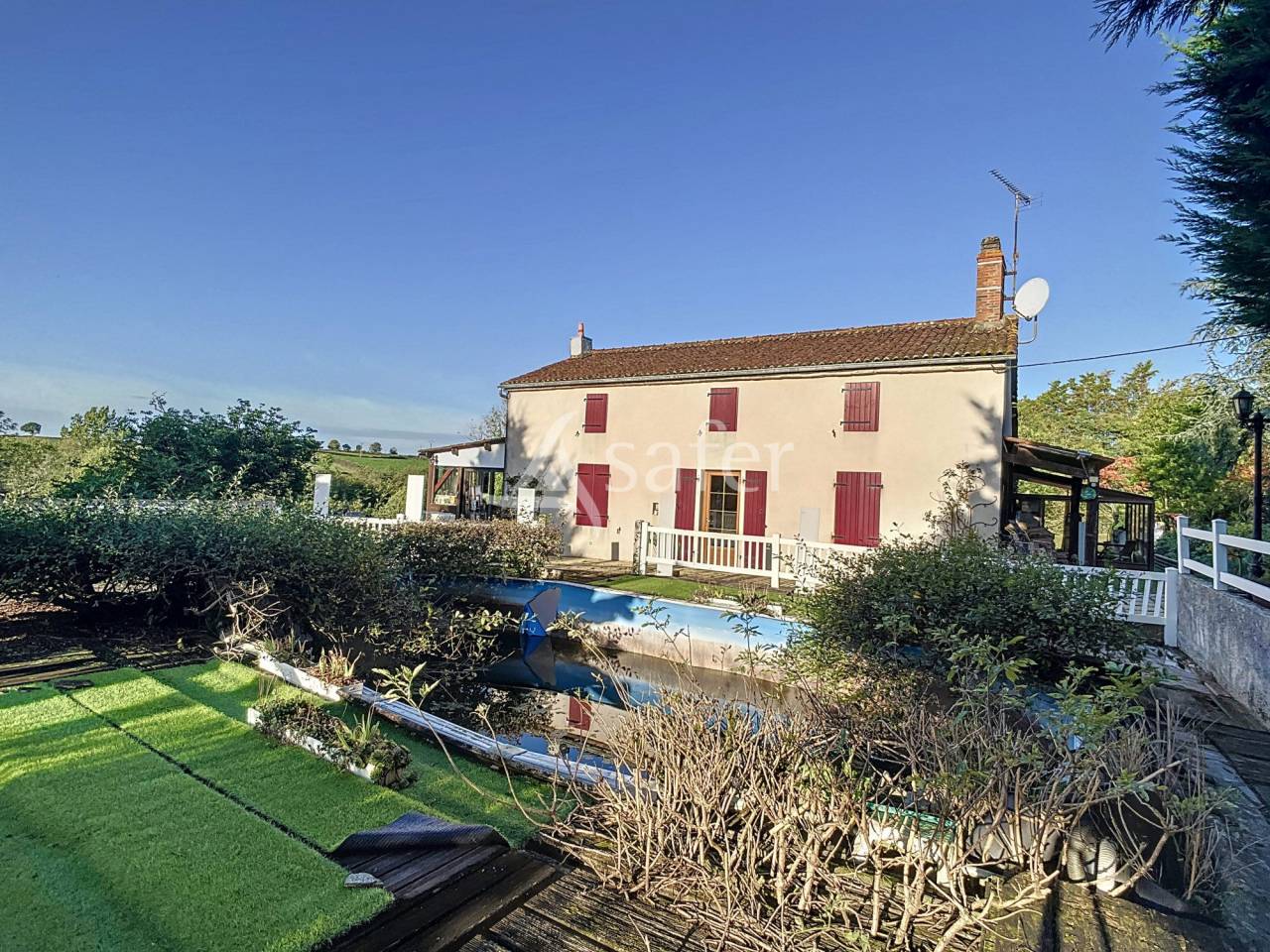 Maison de charme au coeur du bocage vallonné, avec vue imprenab