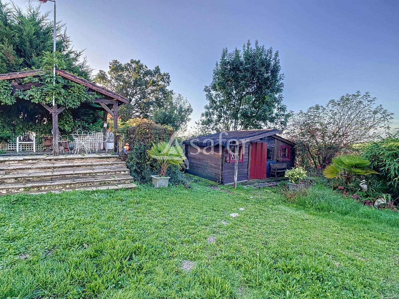 Maison de charme au coeur du bocage vallonné, avec vue imprenab