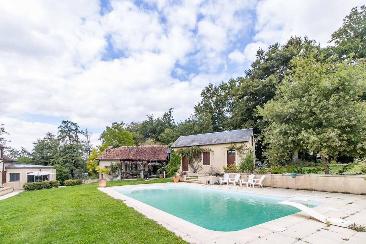 Propriété équestre sur 10,3 hectares dans la Nièvre (58)