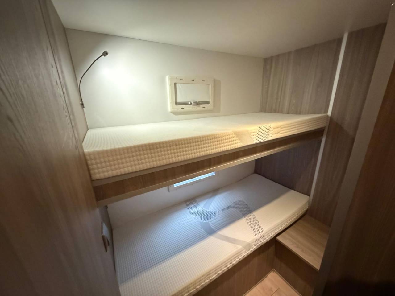 SEMIE REMORQUE 10P-APPARTEMENT LUXE 8P-SCANIA R520 V8