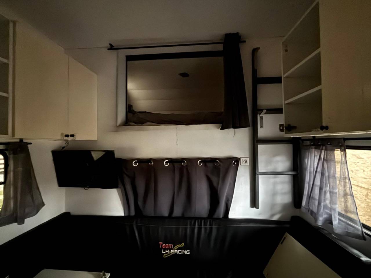 6 places chevaux - 4 places home car