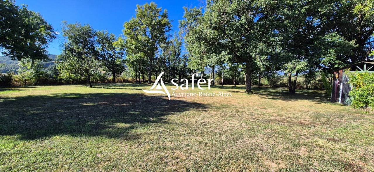 PROPRIETE TRADITIONNELLE EN ZONE NATURELLE