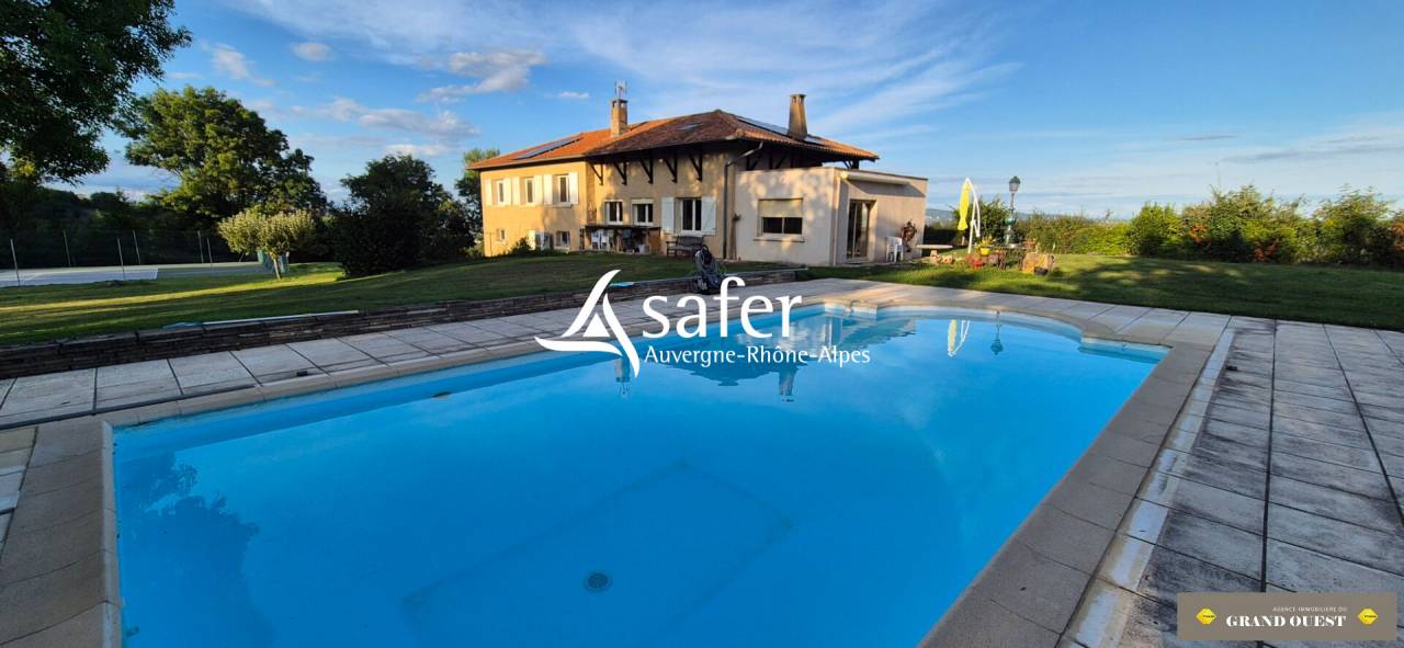 PROPRIETE TRADITIONNELLE EN ZONE NATURELLE