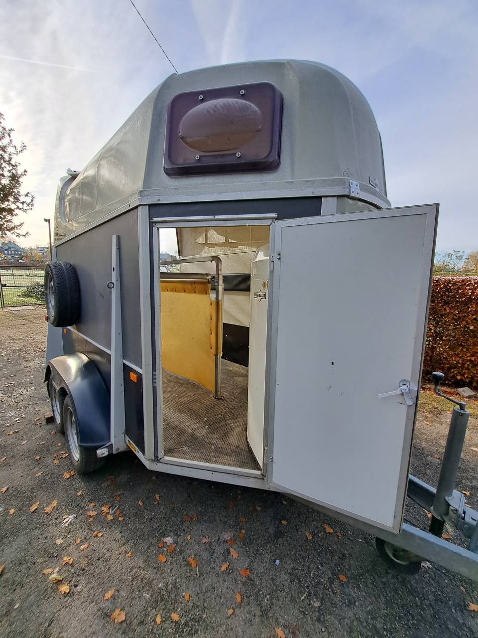 Van Humbaur 2 chevaux