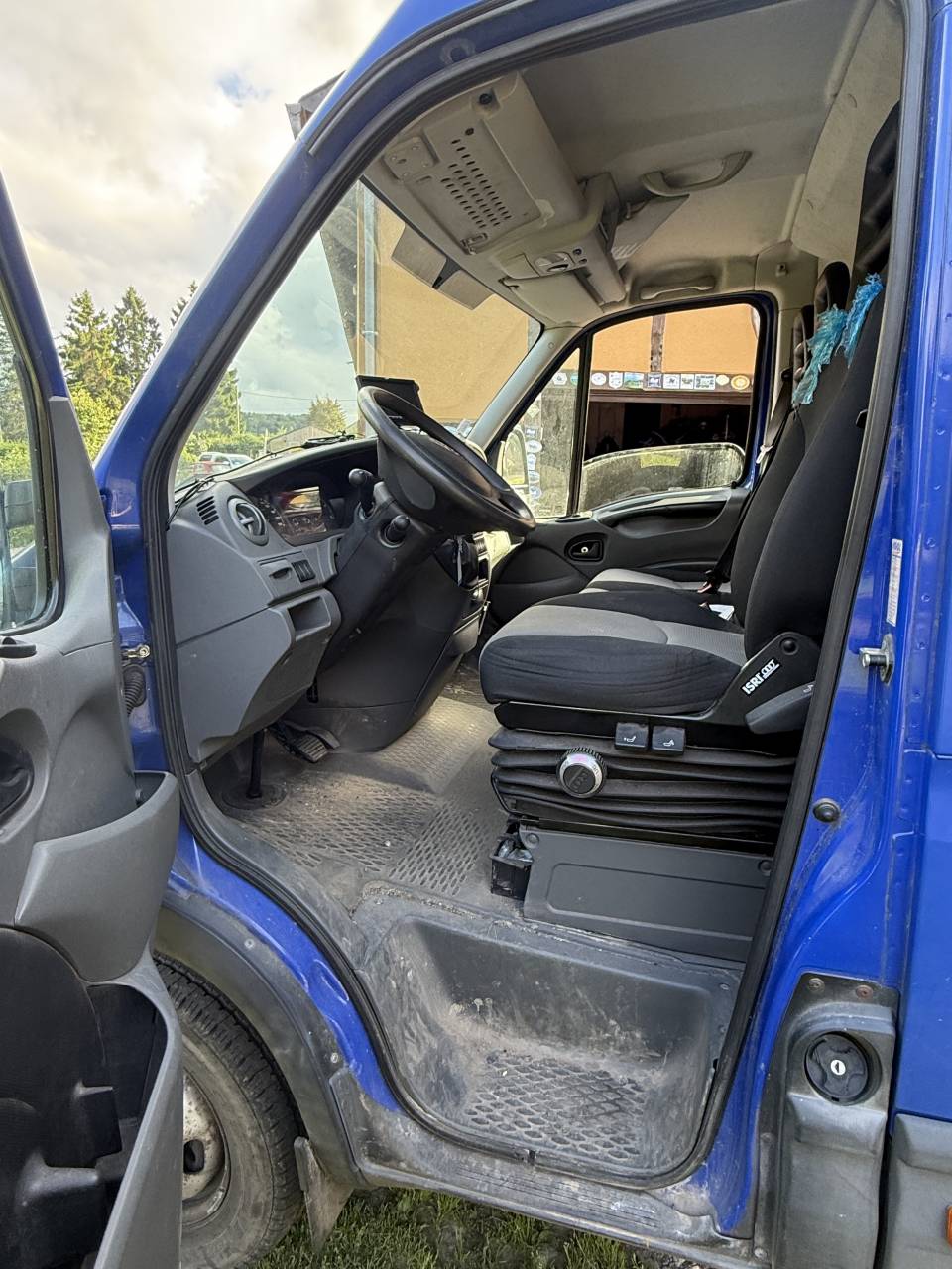 Camion IVECO DAILY