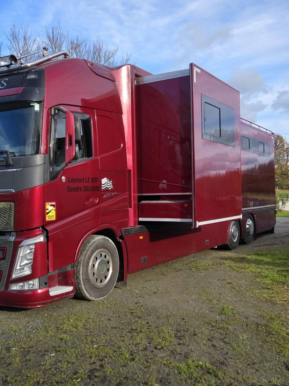 Volvo fh 460ch 2017 50800km 7places chevaux tts options