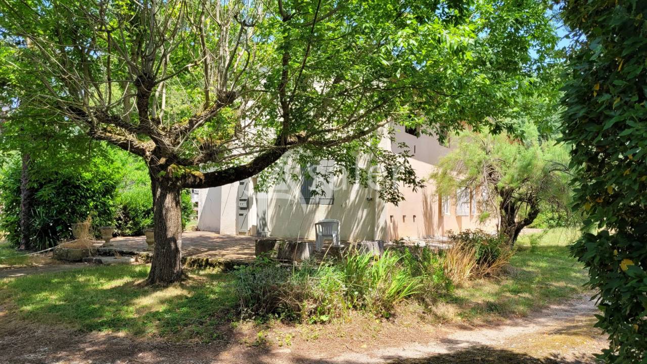 Domaine d'exception dans le Tarn : 2 maisons d'habitations, écu