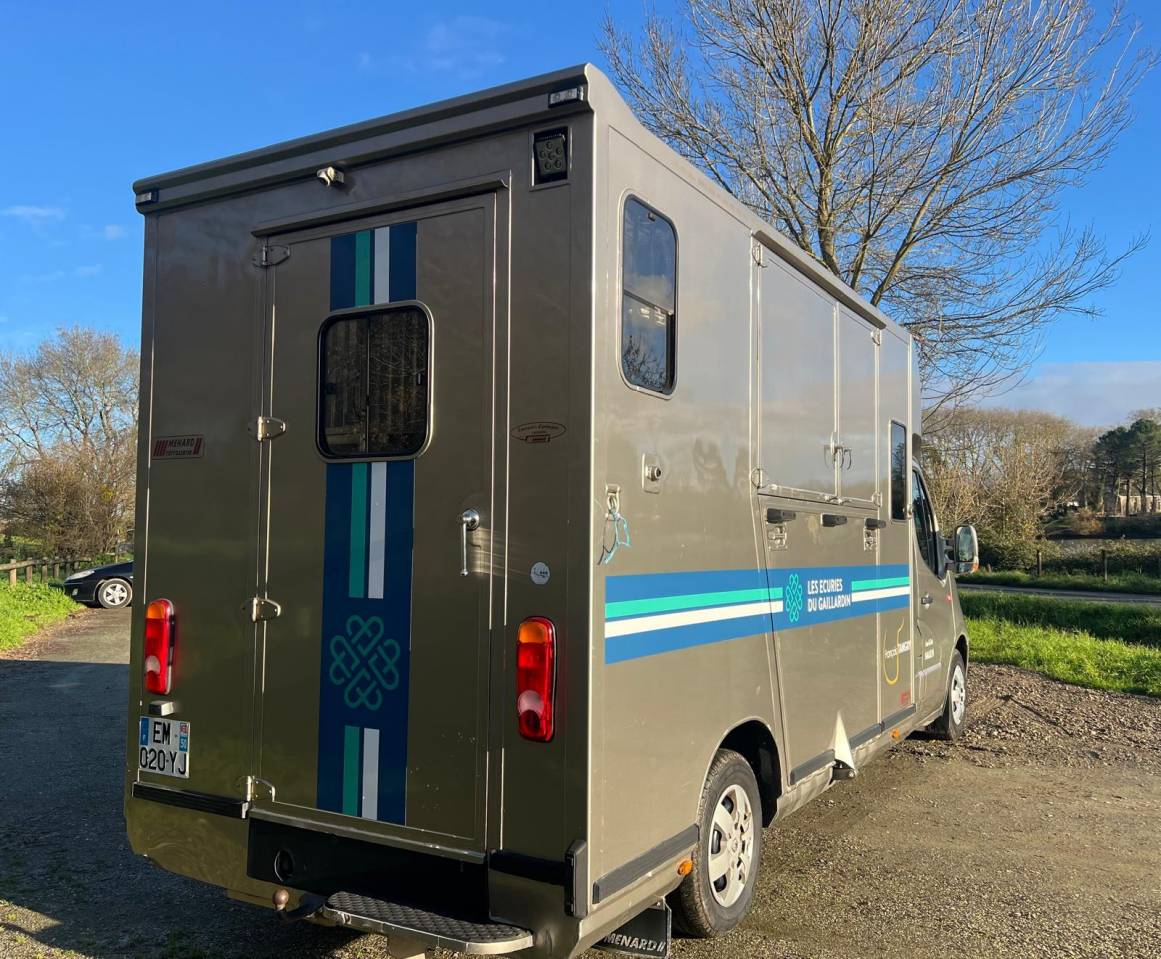 VL MASTER CAMION 2 CHEVAUX MENARD