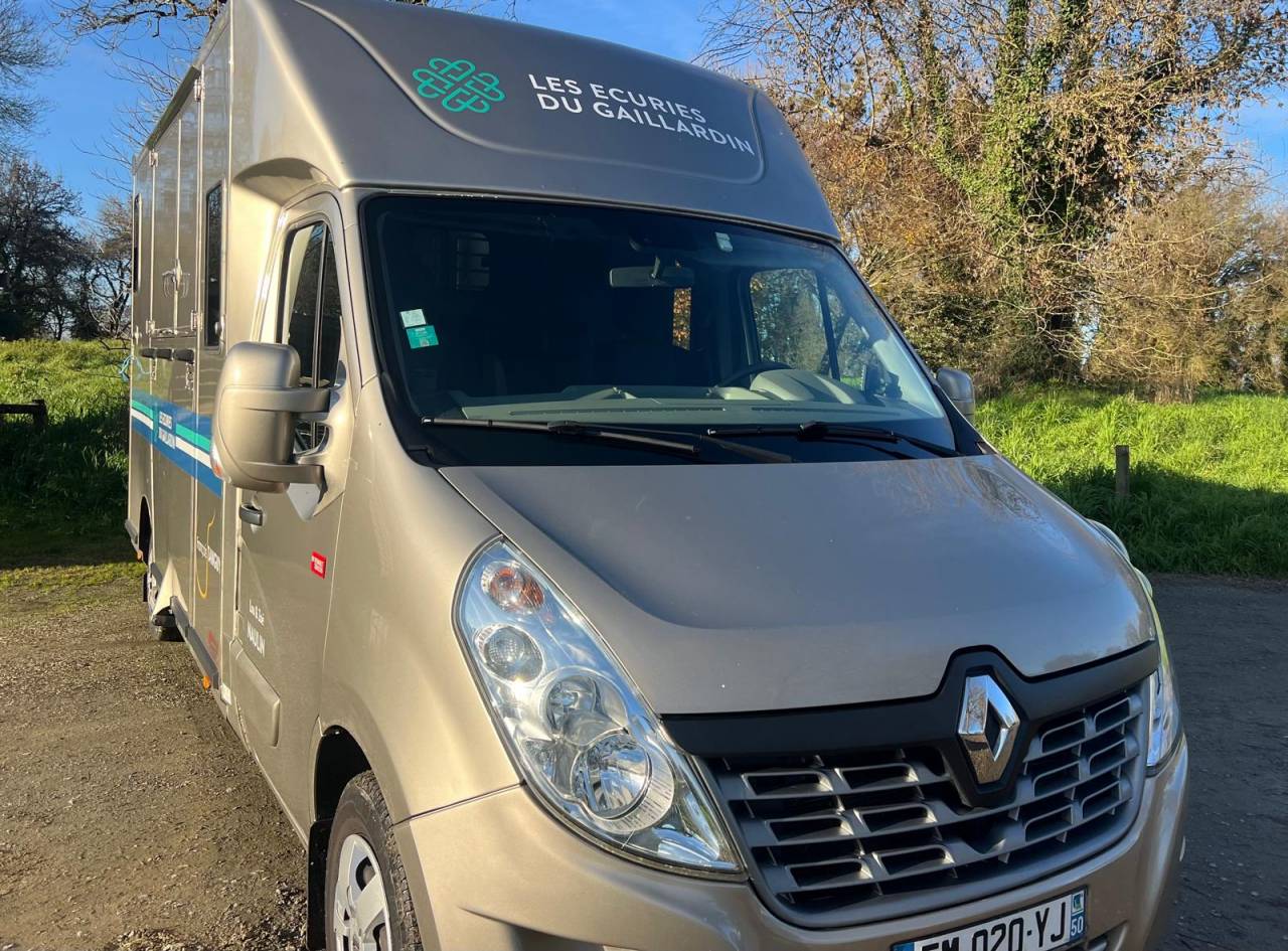 VL MASTER CAMION 2 CHEVAUX MENARD