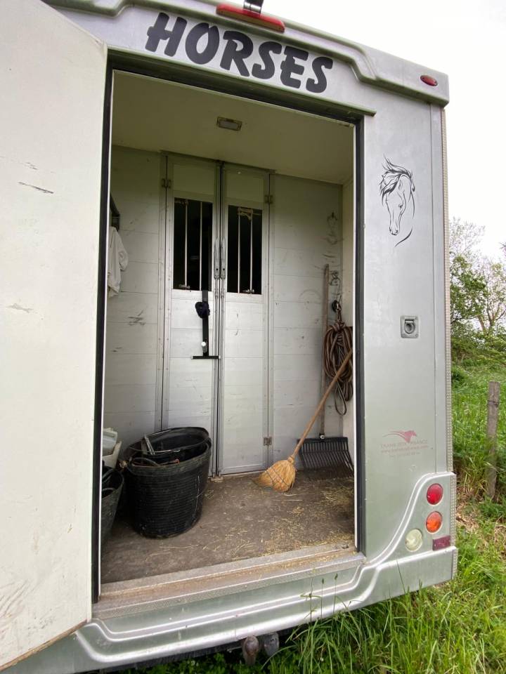 180cv/2014/135000kms/cab 5pl/stalles/43500 e