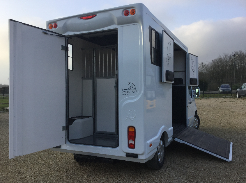 Renault Master Stall