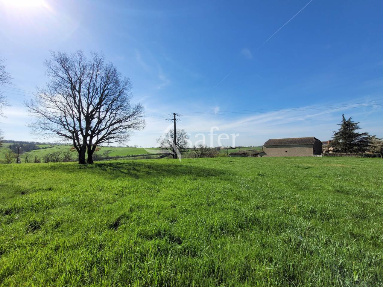 Grange avec CU accept&eacute; + b&acirc;ti agricole id&eacute;al activit&eacute; agrico